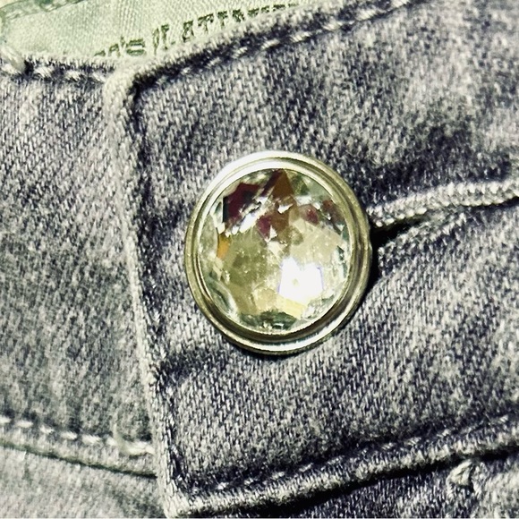 Chico’s Blue/Gray colored Women’s Jeans - Picture 2 of 4